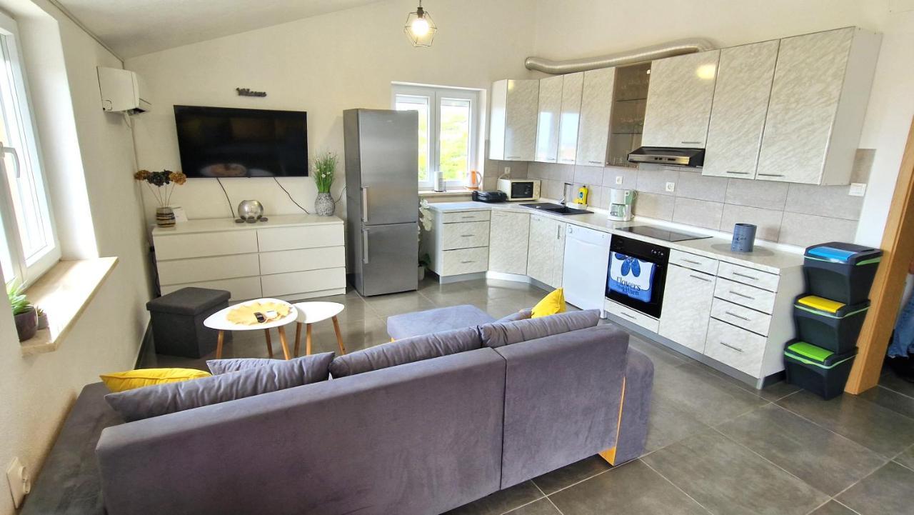 Apartment Goran Крк Экстерьер фото