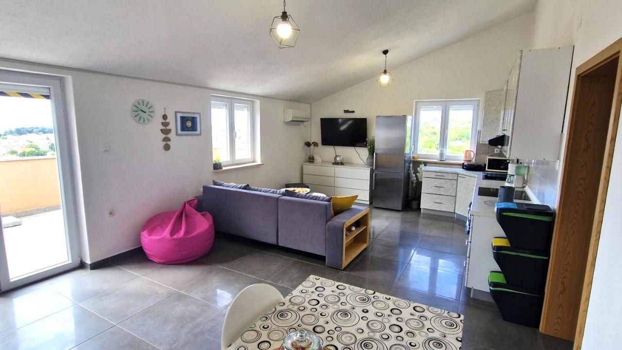 Apartment Goran Крк Экстерьер фото